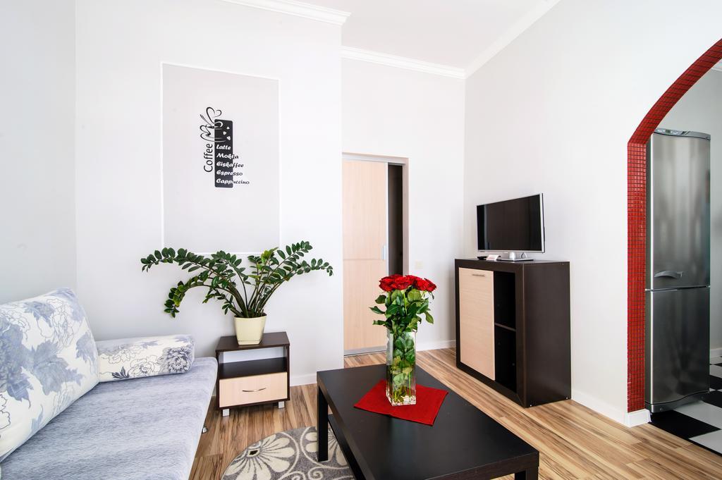 Apartment Kirova 1 Minsk Luaran gambar